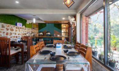 Best view of Hotel Lake And Woods hotel room, amenities, and facilities